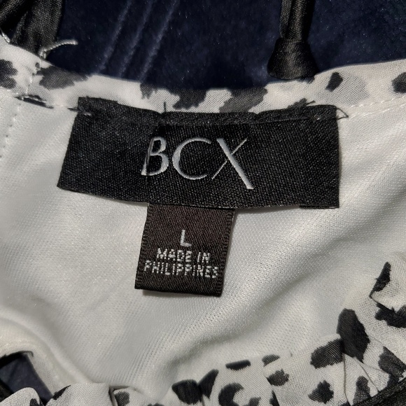 Ruffle blouse - Picture 3 of 5